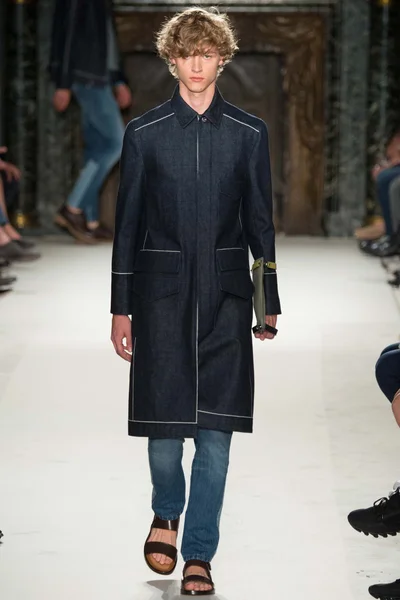 Look 71